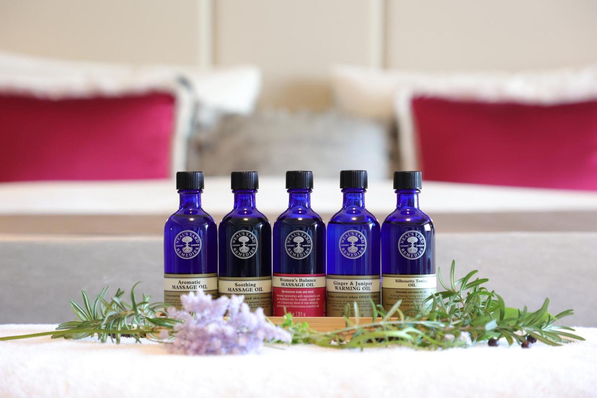 Imperial Hotel Tokyo Esterno foto Flower essences