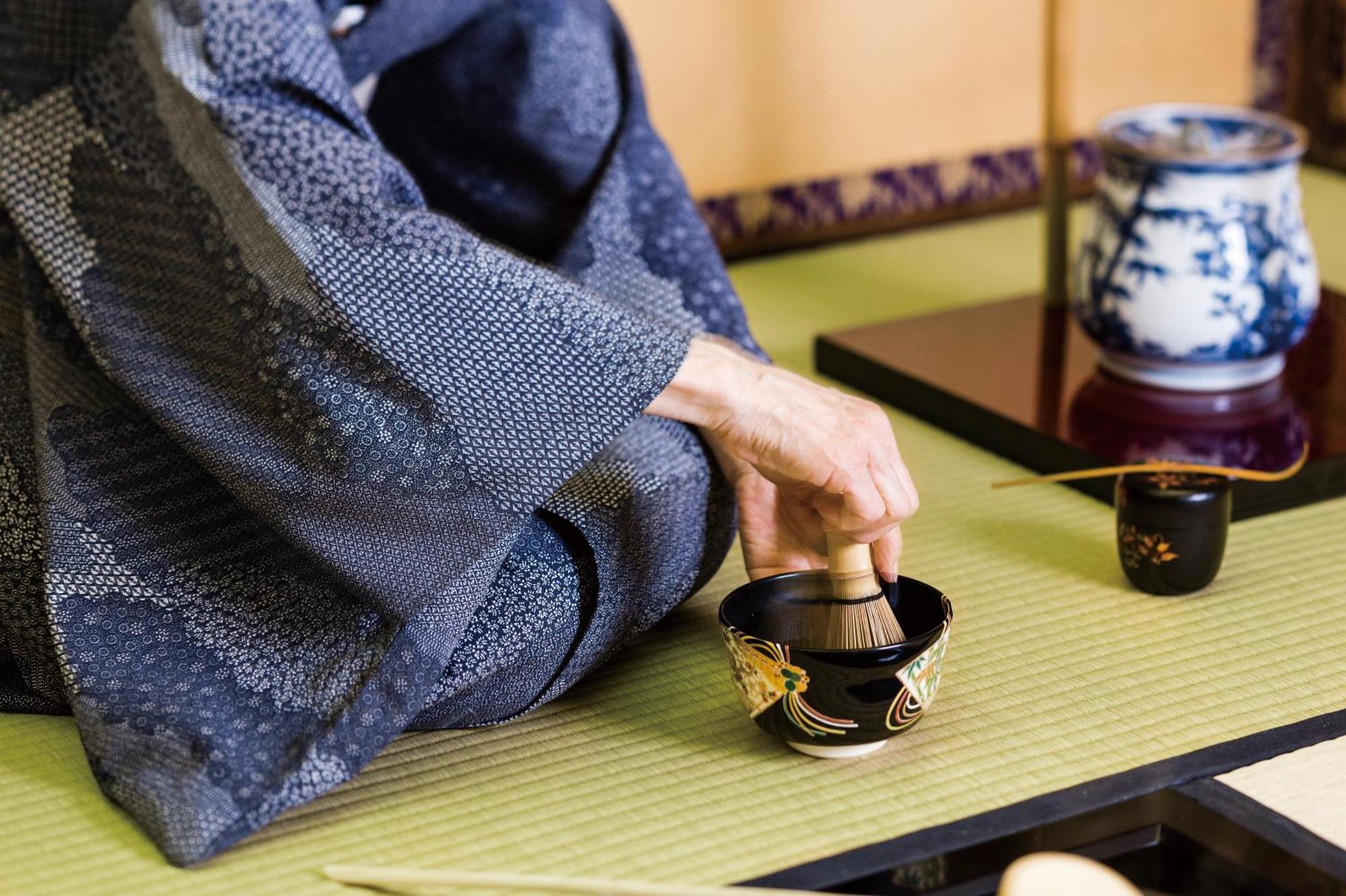 Imperial Hotel Tokyo Esterno foto Preparation of powdered green tea