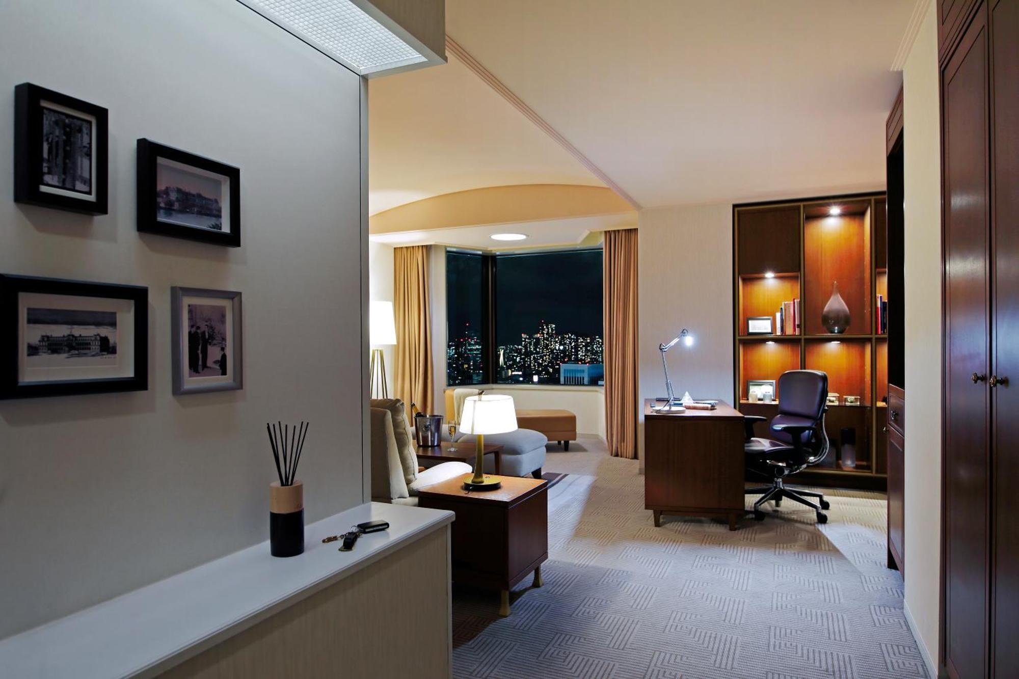 Imperial Hotel Tokyo Esterno foto A suite at the hotel