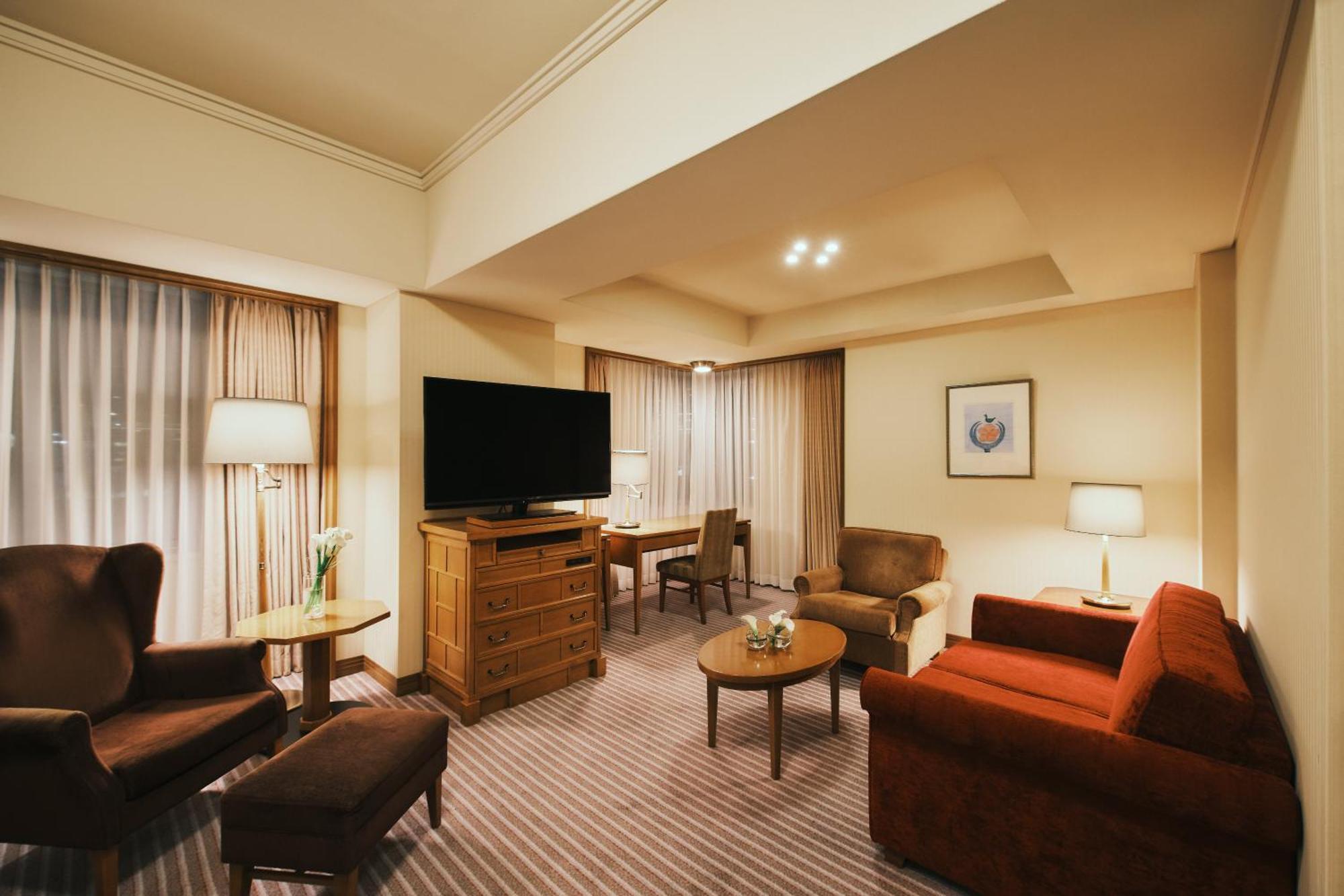 Imperial Hotel Tokyo Esterno foto A suite at the hotel