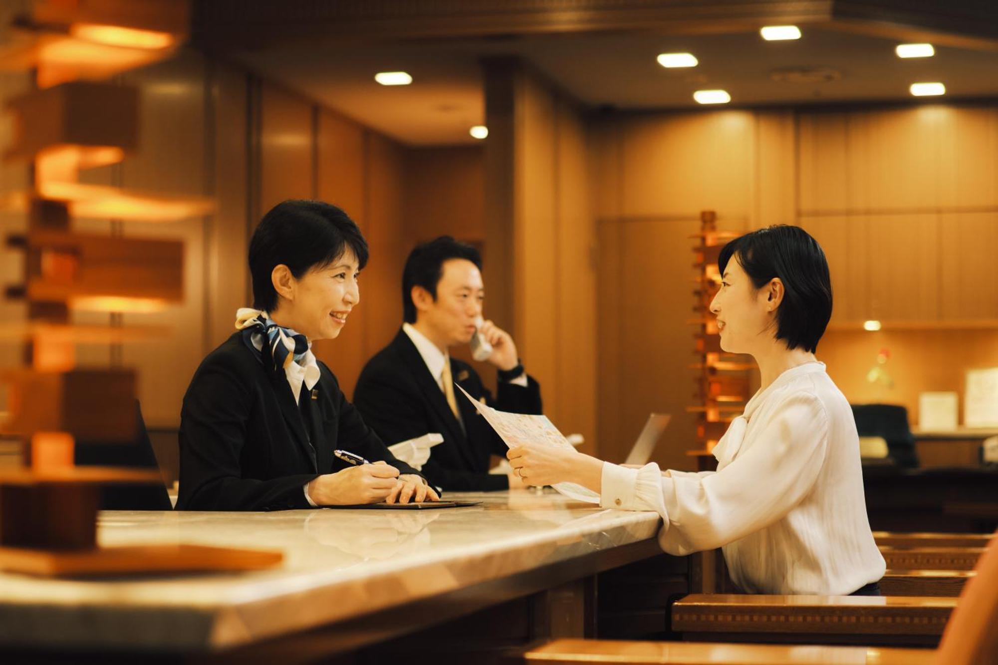 Imperial Hotel Tokyo Esterno foto A scene from the 2012 film